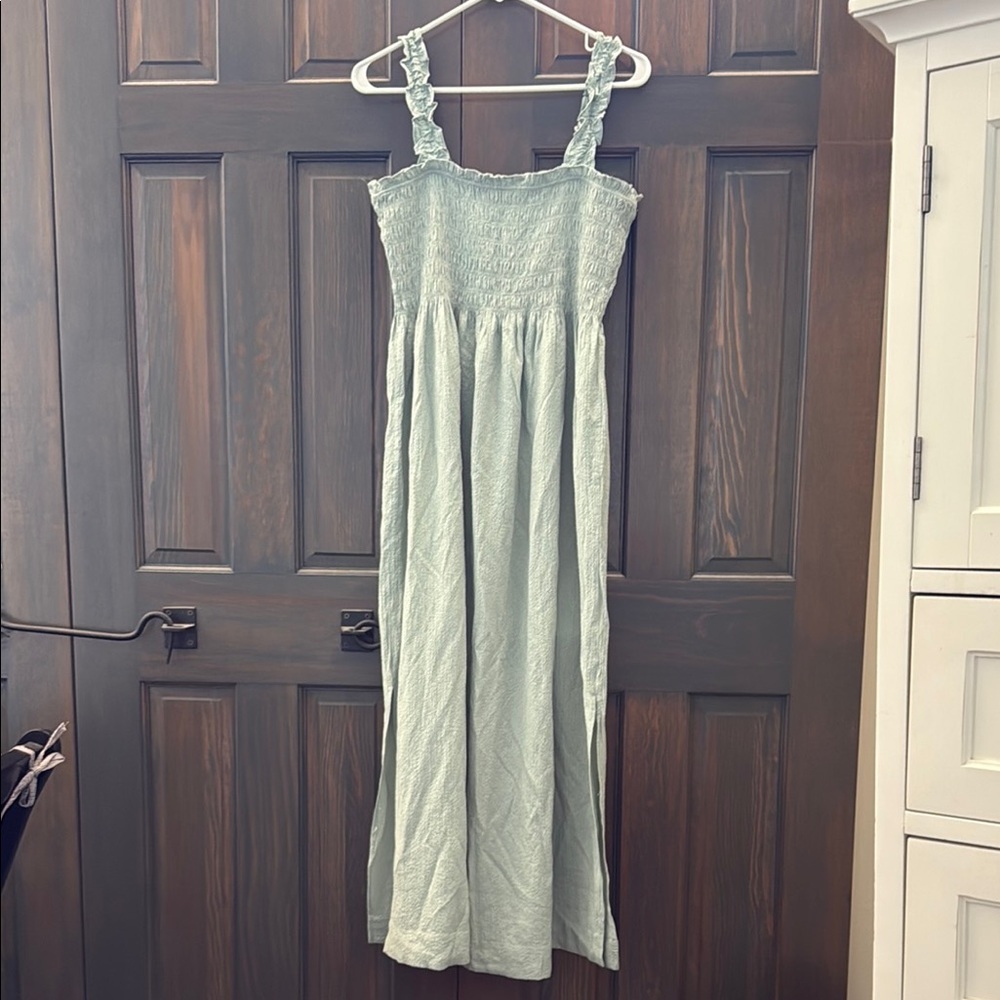 Elegant Light sage green Maxi Dress Calvin Klein size 8 women’s